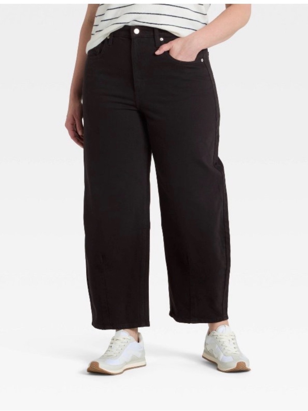 NWT Women’s Universal Thread Black Easy Barrel Leg Jeans 14S, High Rise